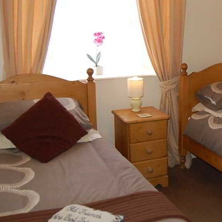 Paddocks House Hotel Newmarket  Bagian luar foto