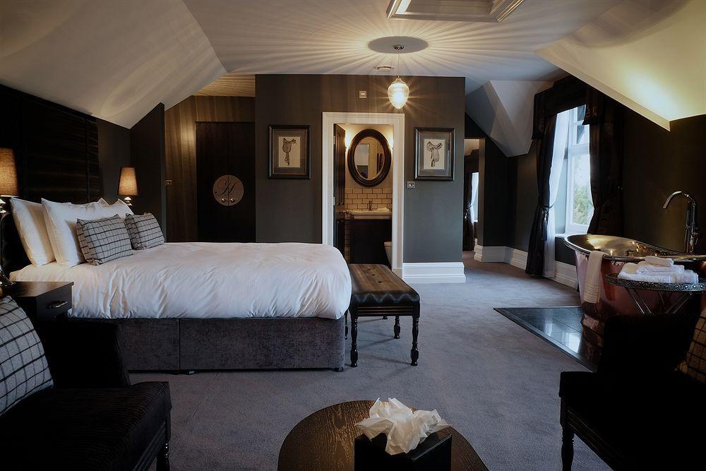 Paddocks House Hotel Newmarket  Bagian luar foto